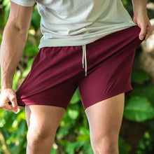 Sapien 2.0 Short 5"(Casual Stretch) - Maroon front stretch